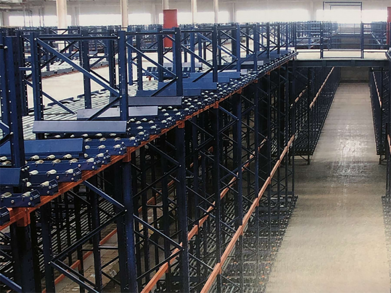  重力式货架 